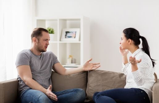 signs a woman is unhappy in his marriage