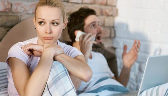 how to get your husband off his phone